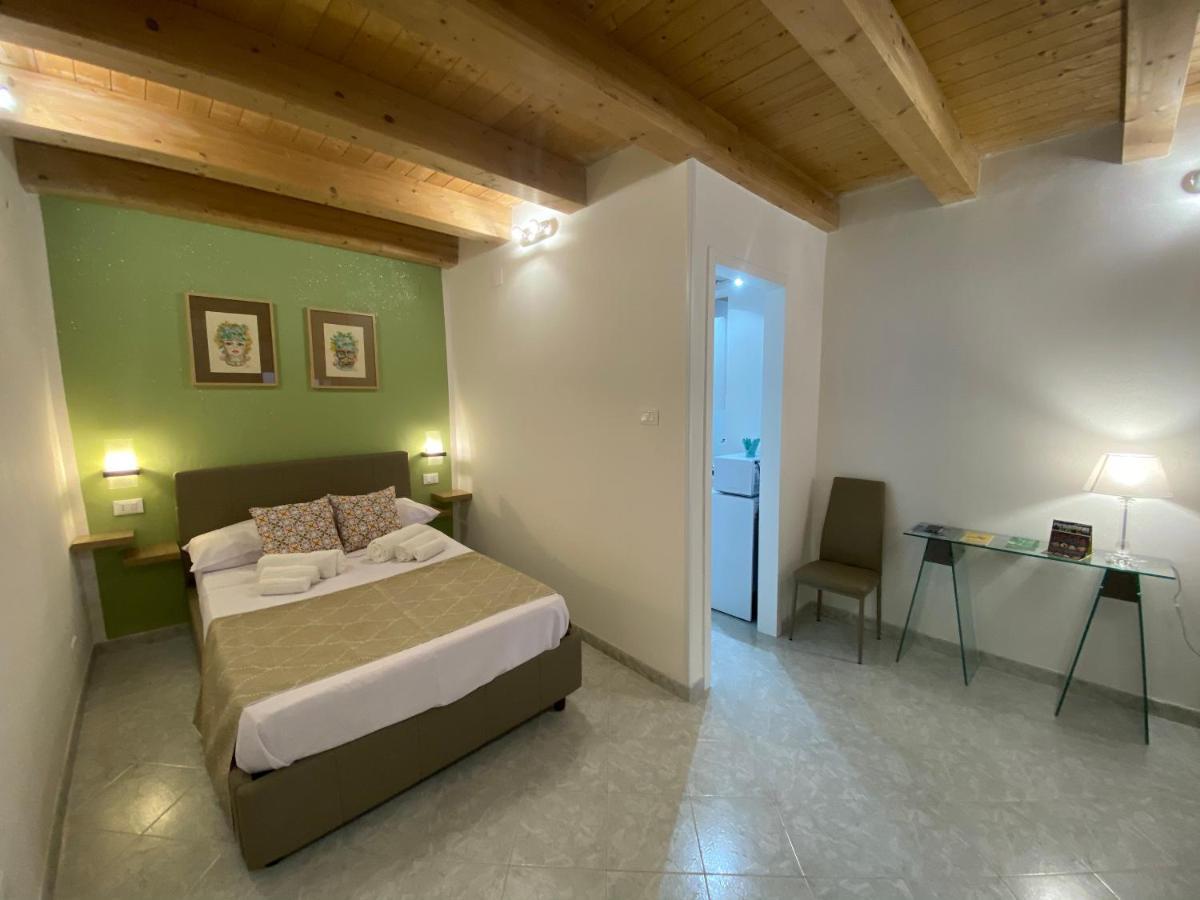 Tanto Di Cappello Home Palermo Exterior photo